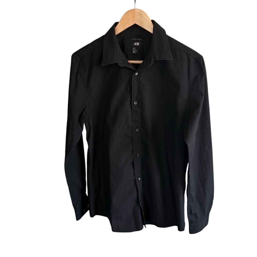 H&M Men's Black Button-Up Dress Shirt Casual Shirt Easy Iron Medium